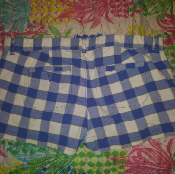 Shorts - Picture 3 of 3